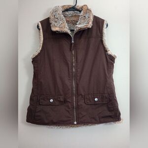 Gap Reversible Faux Fur Vest Size Medium